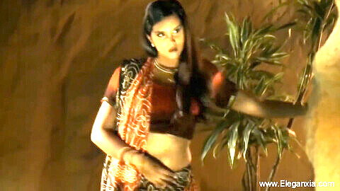 Sunny Leone Hindi Movie, Sunny Leone Unseen - Videosection.com
